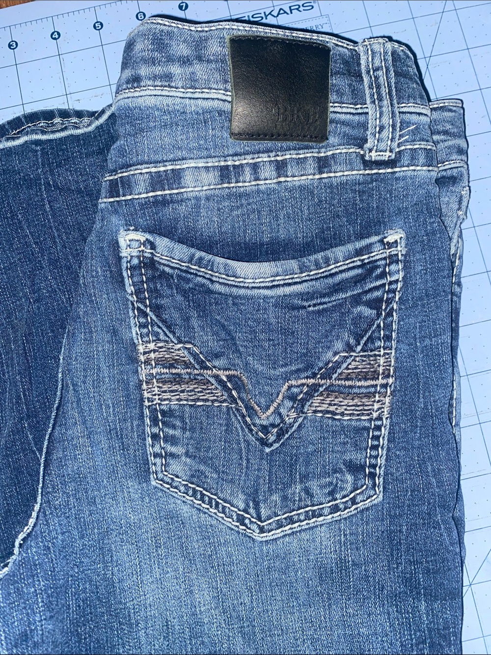 BKE Conner Bootcut Jeans in Dark Blue with White Stitching
